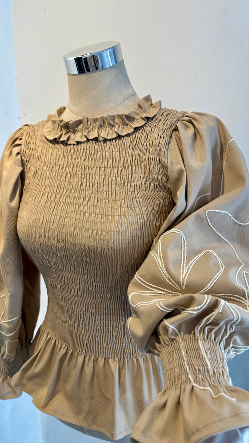 Blusa Nancy bordada — Beige Arena