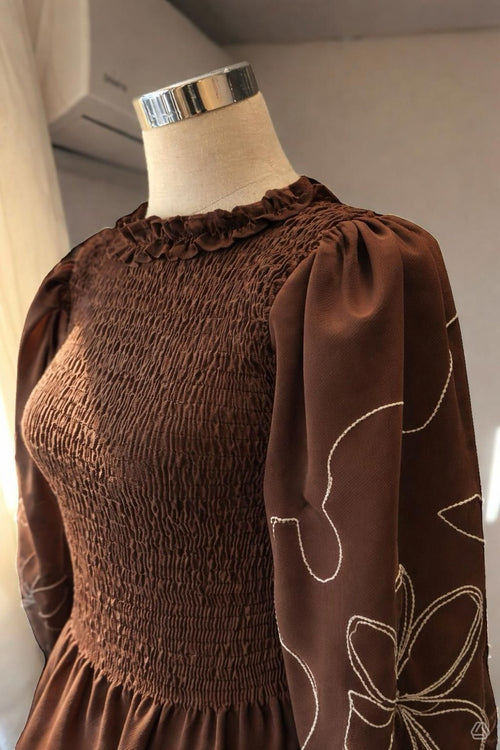 Blusa Nancy bordada — Chocolate