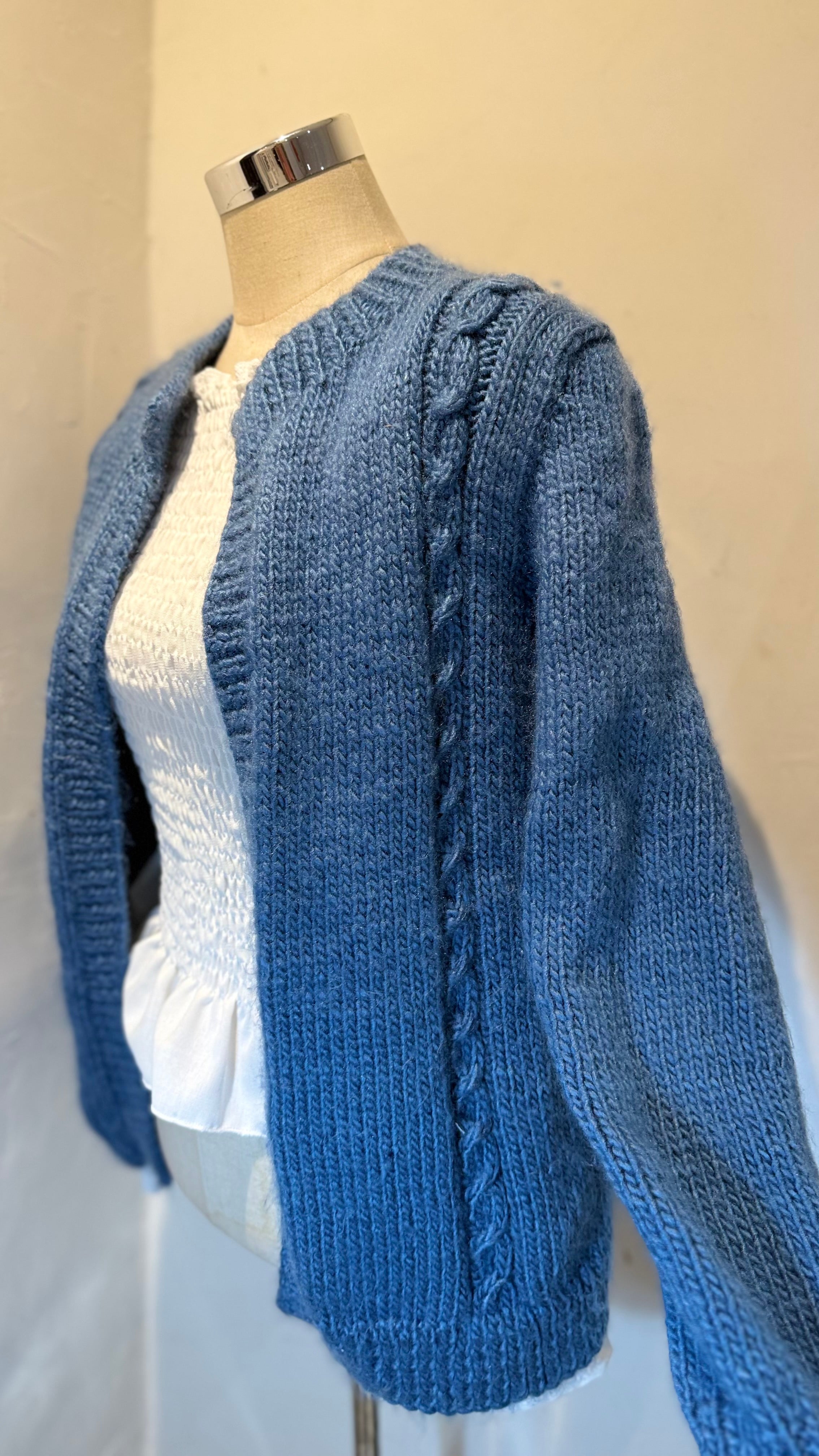Saco Tejido Artesanal en Lana Natural — Azul